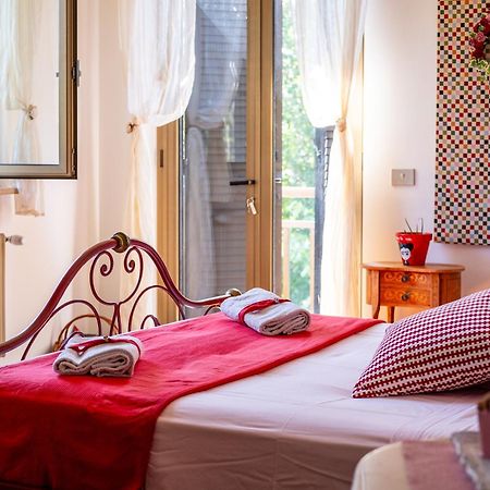 Bed and Breakfast La Vie En Rose Buia Экстерьер фото